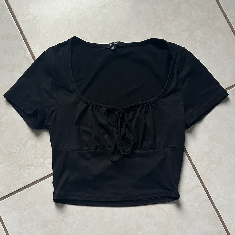 Cute Black Women's Crop Top Tie
